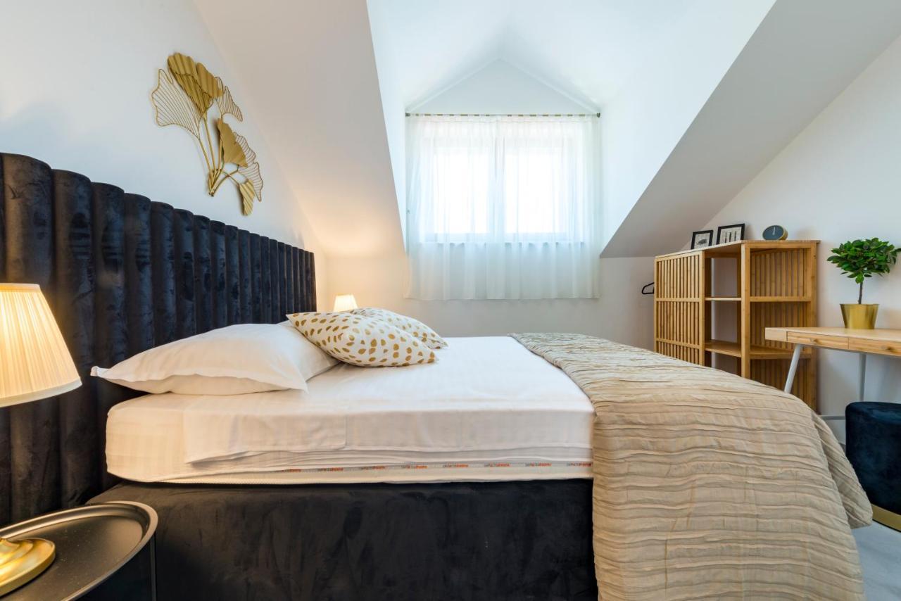 Couple Getaway Apartments Ragusa Esterno foto